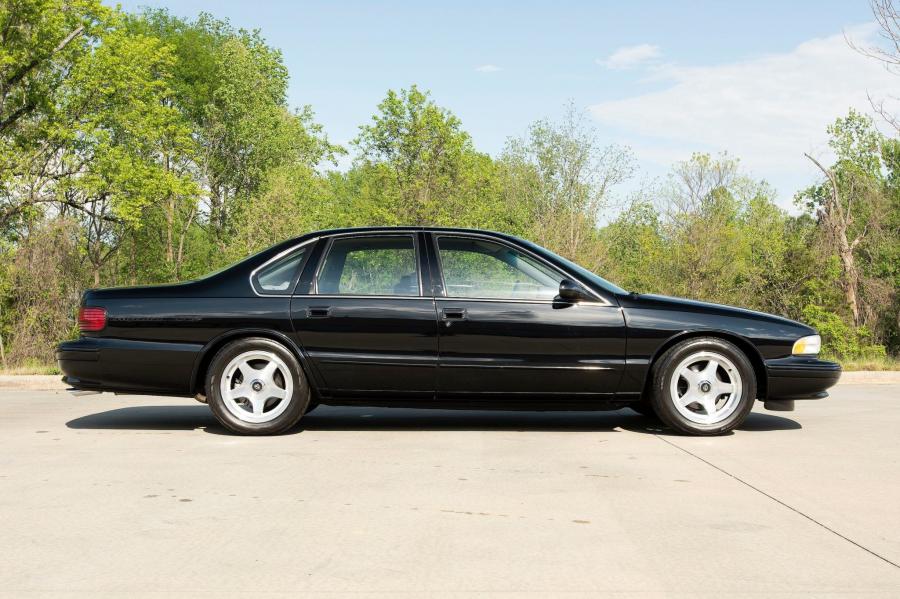  Chevrolet Impala SS 1996 года  (фото 3 из 99)